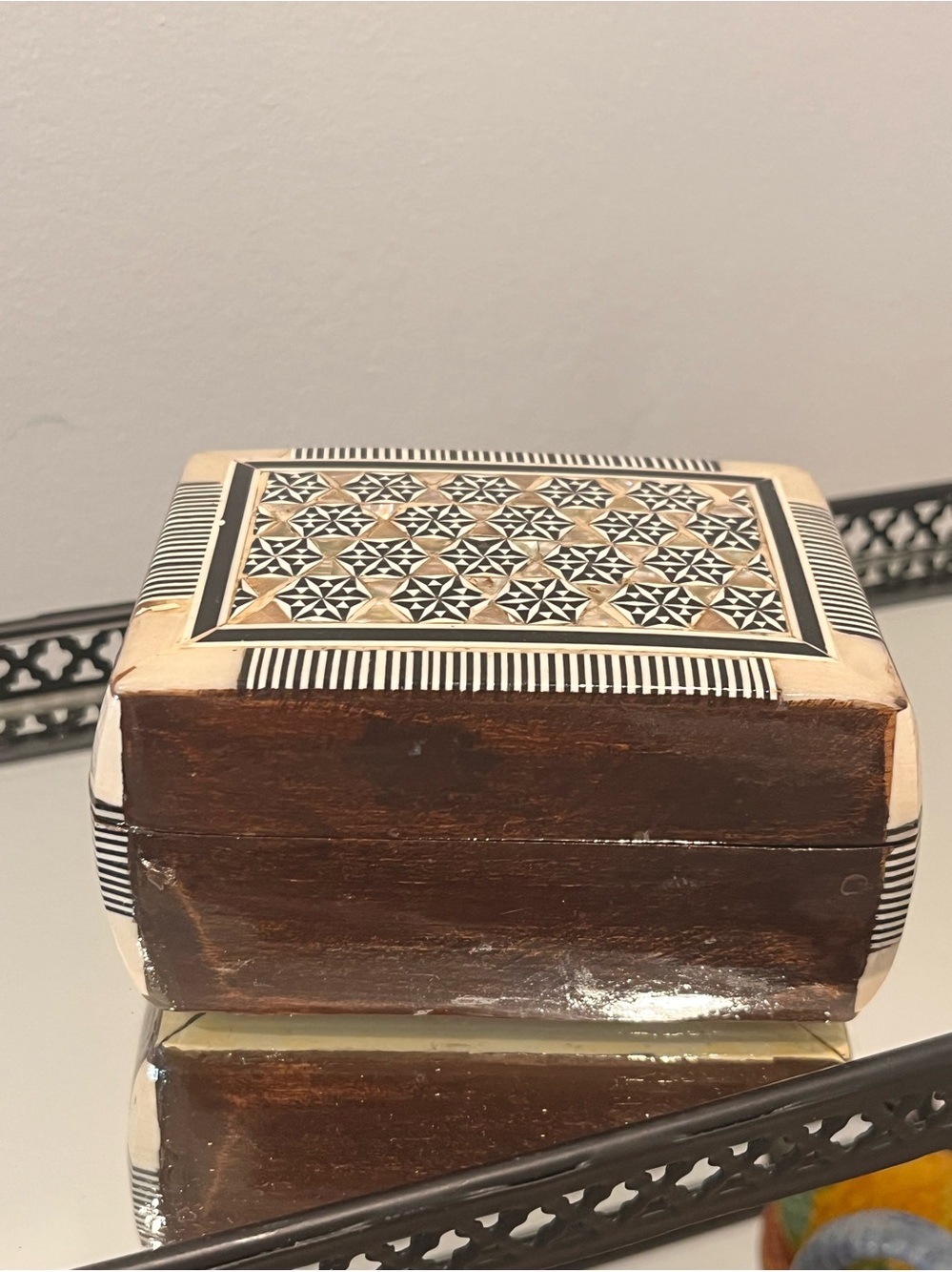 Vintage Style Wood Trinket Box Mother of Pearl Geometric Inlay